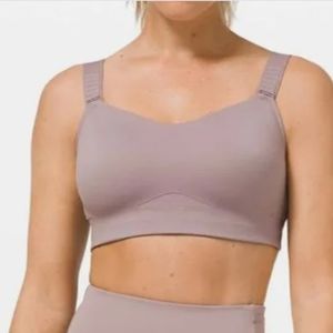 Lululemon swift speed sports bra with moulded cups, good support 32C